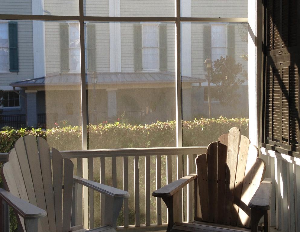 سافانا Jingle Bells Square House-Historic District-Working Fireplaces-Screened Porch المظهر الخارجي الصورة